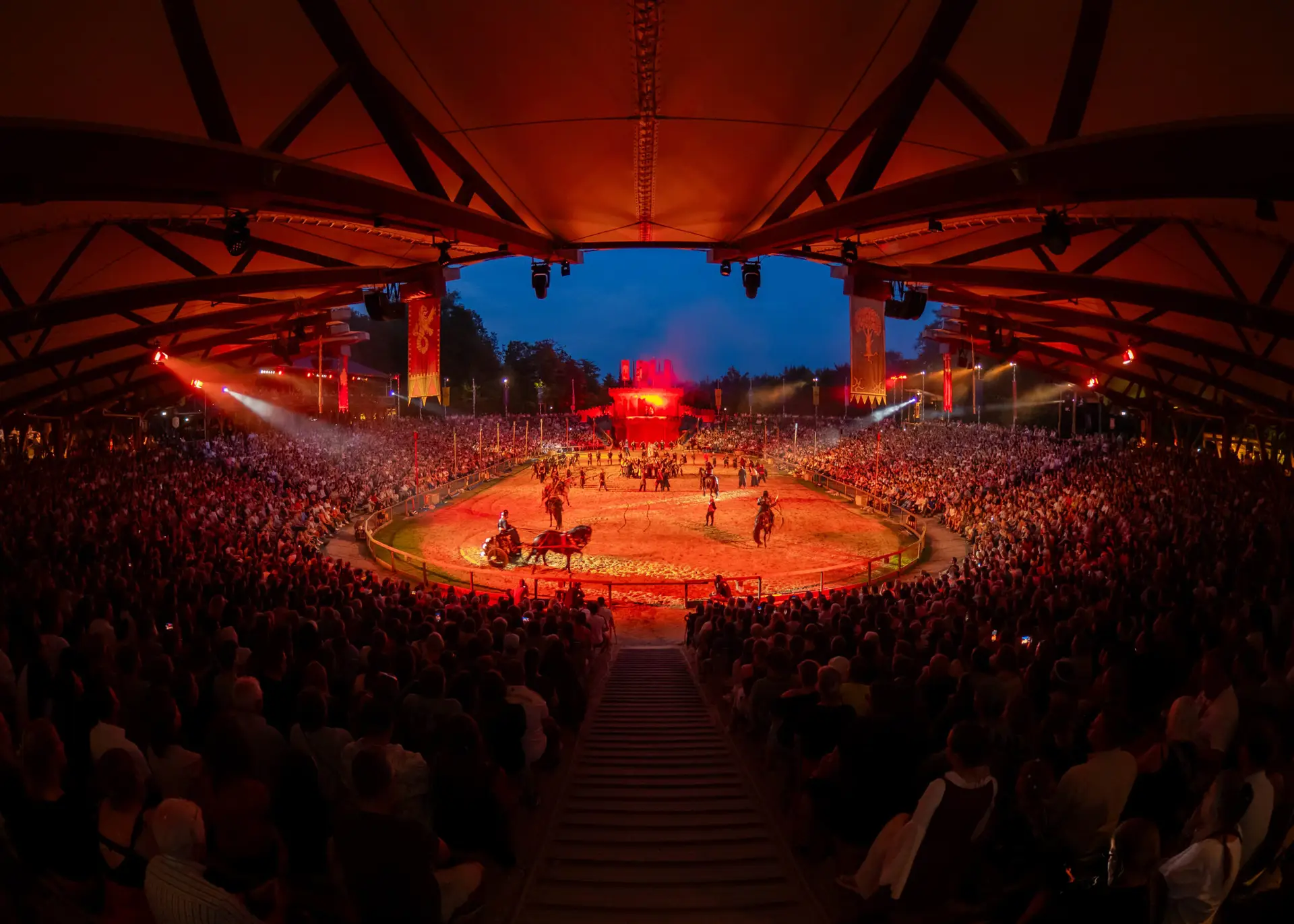 Kaltenberg Arena in der Abendstimmung mit Special Effect